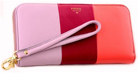 bloomingdale's women's wallets.